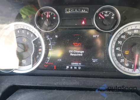 2015 Ram 1500 Big Horn z USA, uszkodzony, nr VIN 1C6RR7LG2FS509381